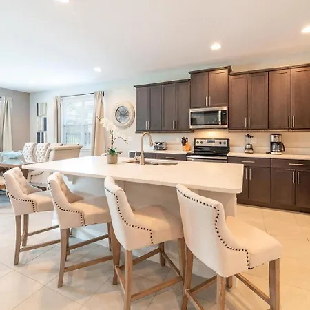 Serene 8 Bdrm Villa With Large Patio In Encore